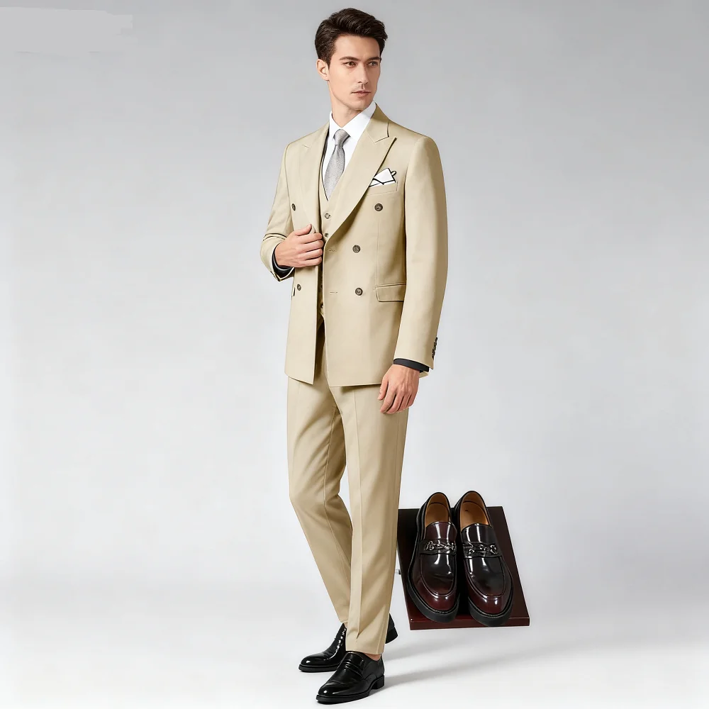 

Terno masculino branco personalizado, lapela creme, três peças (jaqueta + calça + colete), conjunto fino de fivela de peito ajus