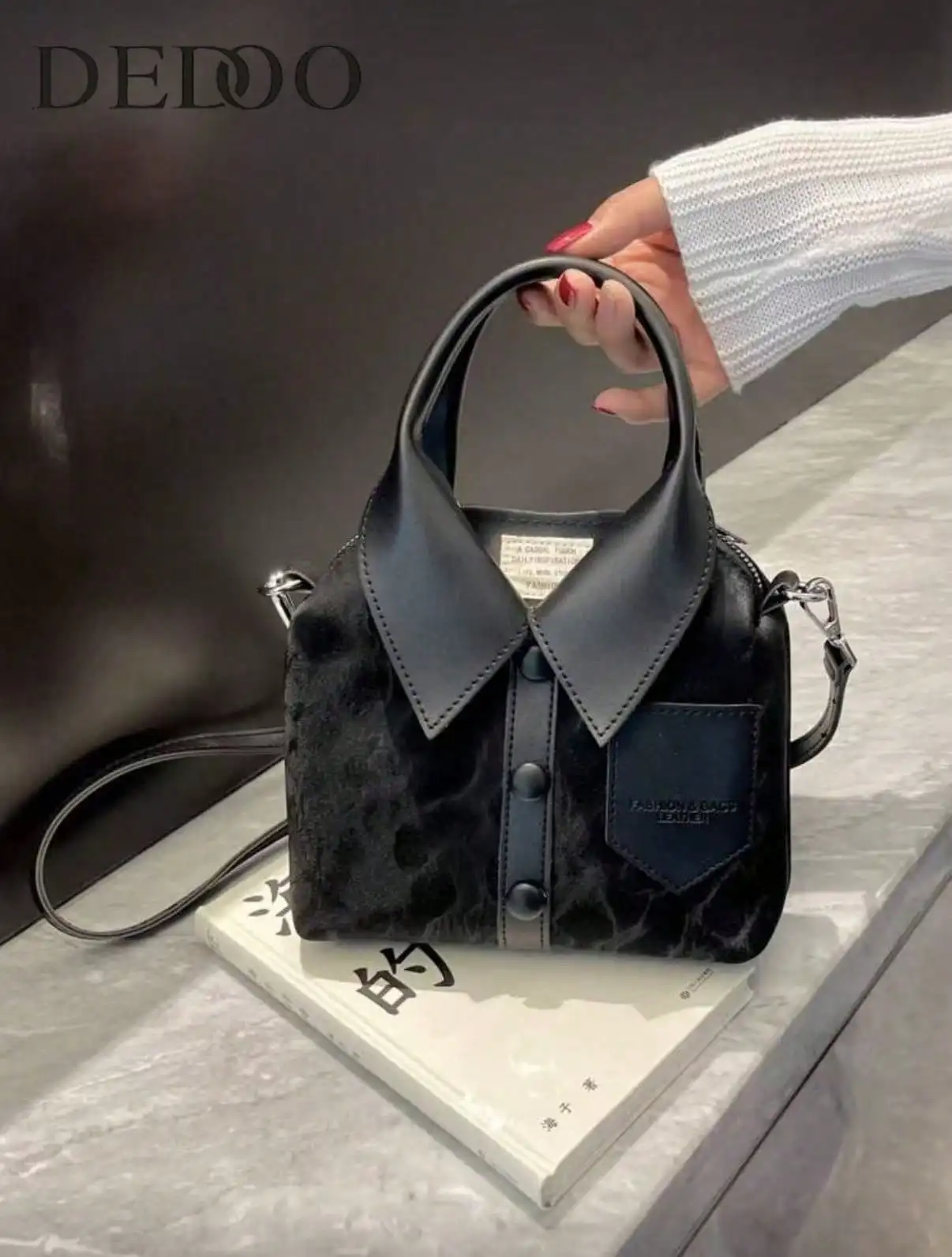 

Женская сумка с квадратной ручкой и дизайном в виде воротника рубашки, из искусственной кожи и искусственного меха, с ремешком через плечо