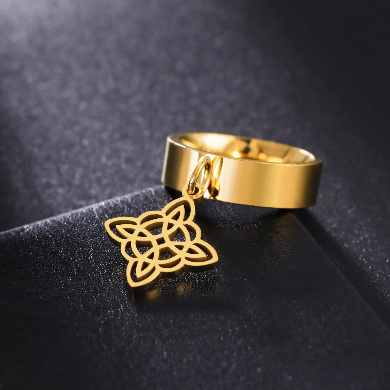 Skyrim Hexenknoten Doppelschichtiger Anhänger Edelstahlring Damenmode Magie Religiöser Talisman Schmuck Geschenk 2025 Neu