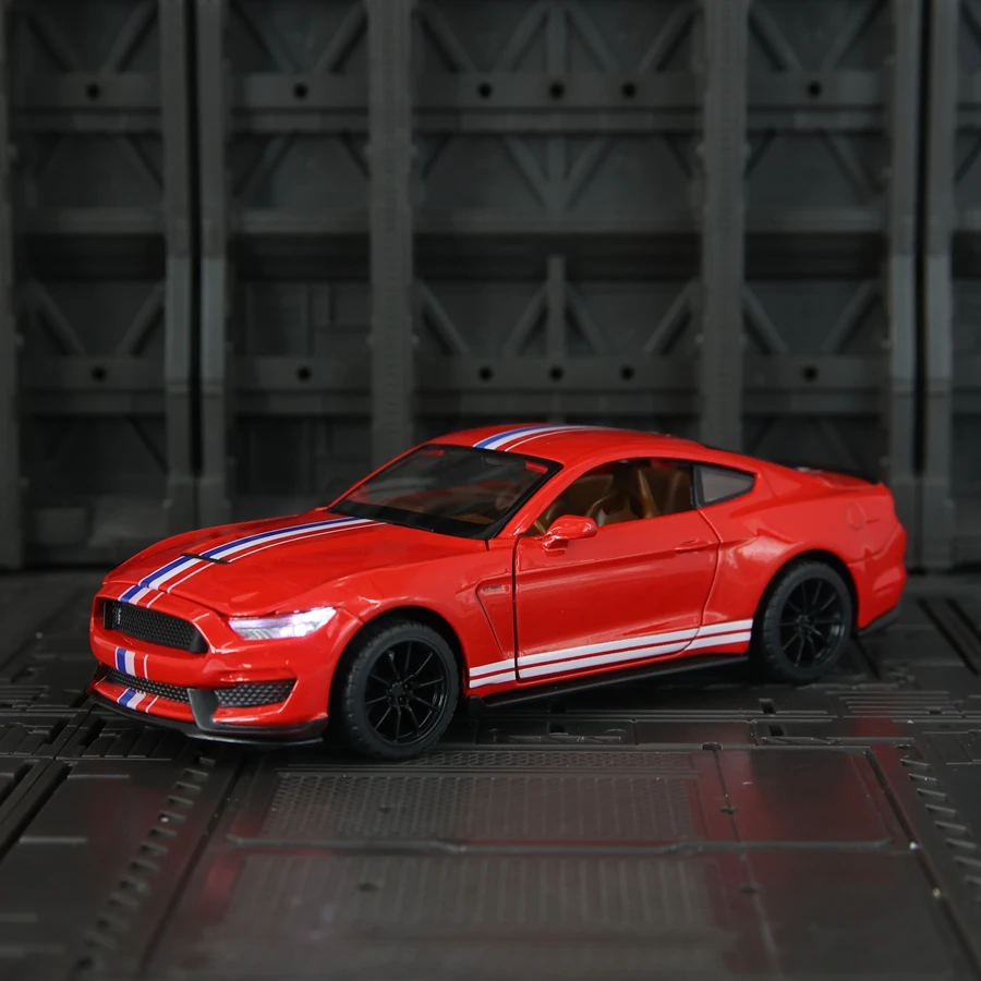 1:32 フォードシェルビー GT350 合金車モデル装飾品コレクション音響光学プルバック子供のおもちゃのドアを開くことができます