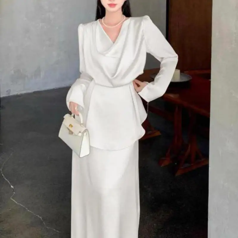 

2025 Spring New Korean Solid Color Casual Long-sleeved T-shirt Women High Waist Drape Pleated A-line Skirt Two-piece Set