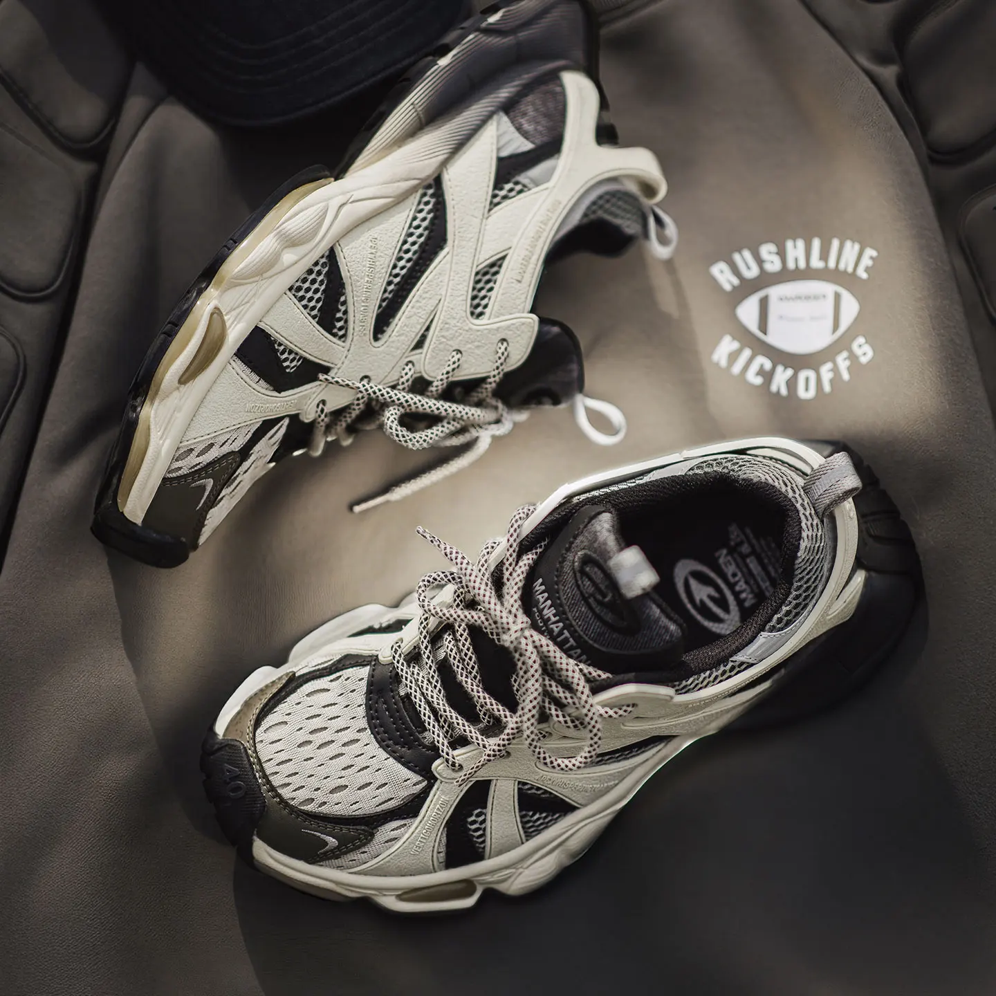 

Maden Men's Casual Mesh Splicing Gradient Running Shoes Height-increasing Platform Sneakers Chunky Sporty Shoes for Spring Fall