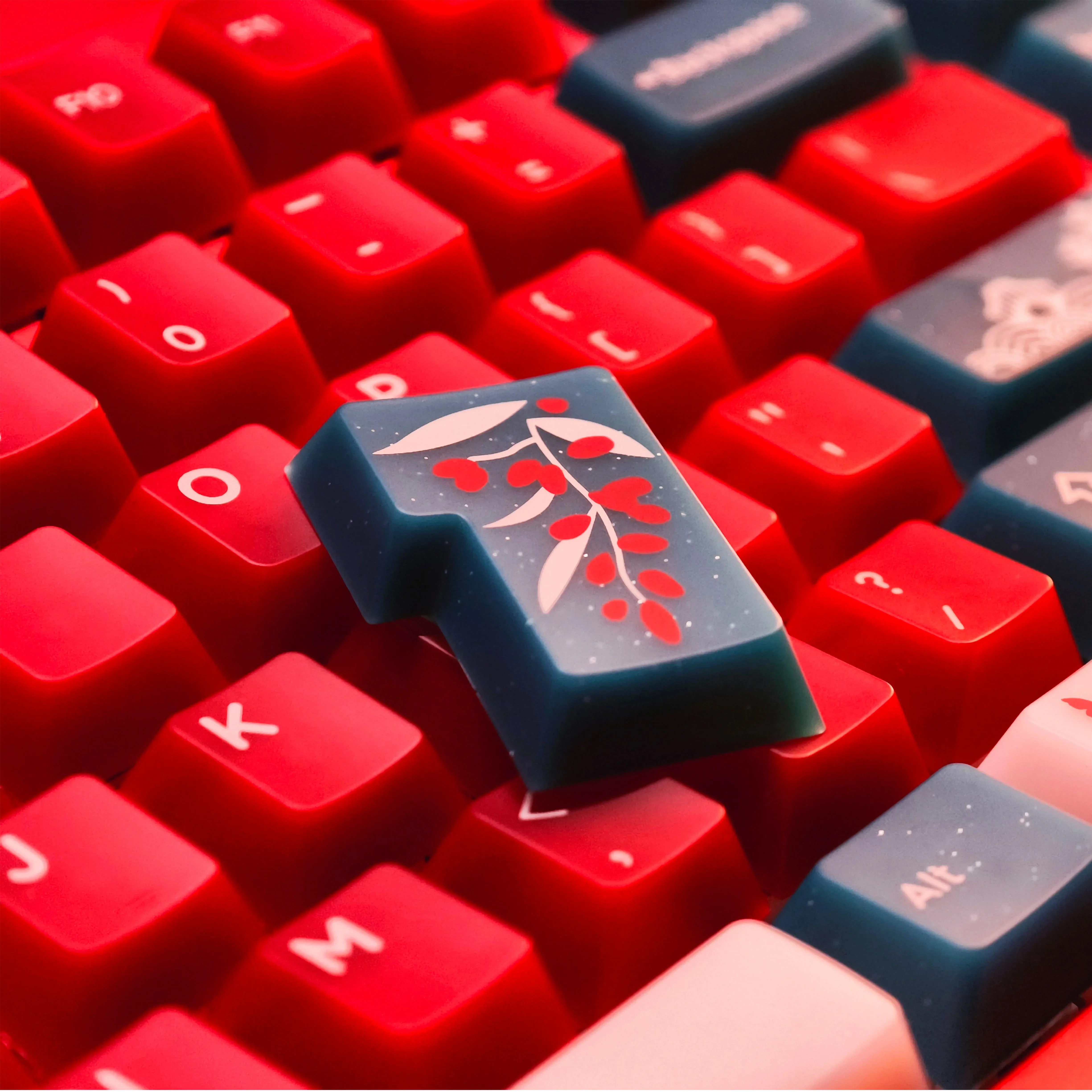 

Nephrite red bean keycap is engraved through fog, the original 178-key mechanical keyboard cap is a full set of personality