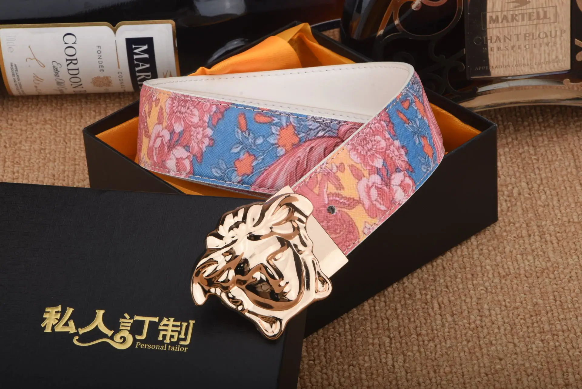 حزام كاجوال عالي الجودة مصمم حزام أصلي للرجال بإبزيم معدني ناعم حزام مصمم أزياء للرجال أحزمة للنساء