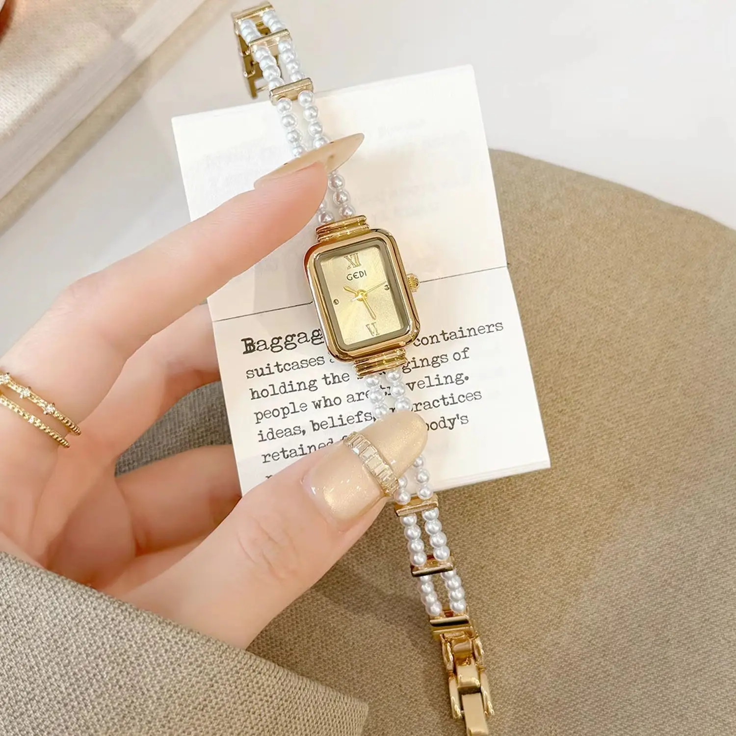 Elegant Pearl Chain Watch for Women Rectangle Dial Quartz Wristwatch Luxury Ladies Bracelet Watches Female Daily Party Gift