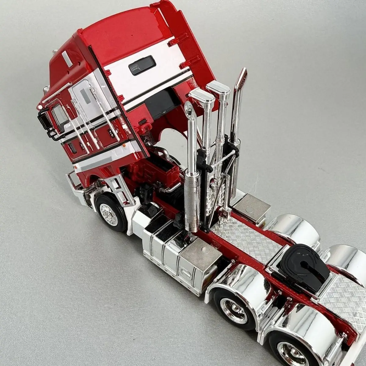 1:64 Scale Mj Kenworth K200 Transformers G1 Us Truck Tractor