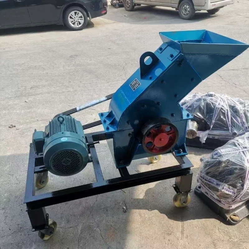 Small Portable Engine Hammer Crusher High Rigidity  Capacity for Crushing Granite Rock Stone