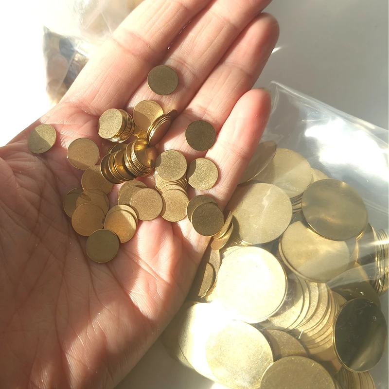 Dia 8mm 10mm 12mm 13mm 15mm 18mm 20m 25mm Thick 1mm Brass Round Disk Charms Pendants Jewelry Findings Accessories