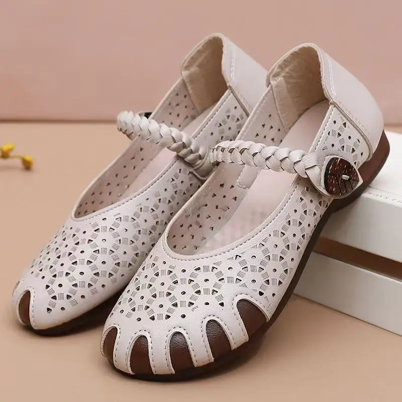 

Women's Summer New Leather Hollow Out Flat Sole Sandals Soft Sole Non Slip Light Breathable Round Toe Cave Shoes Elderly Shoes