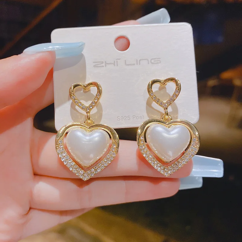 New Pearl Dangle Earrings for Women Korean Trend Heart Crystal Hanging Earrings Hollow Geometric Pendants Drop Earrings aretes