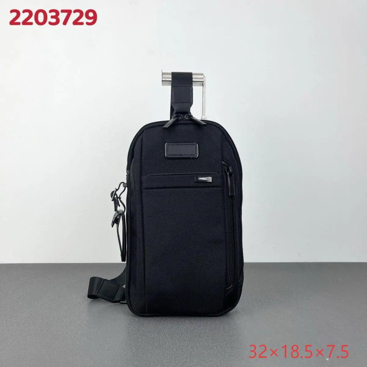 

Men's Shoulder Bag, Fashion Versatile Well-designed Upgraded Business Chest Sling Pack 2203729