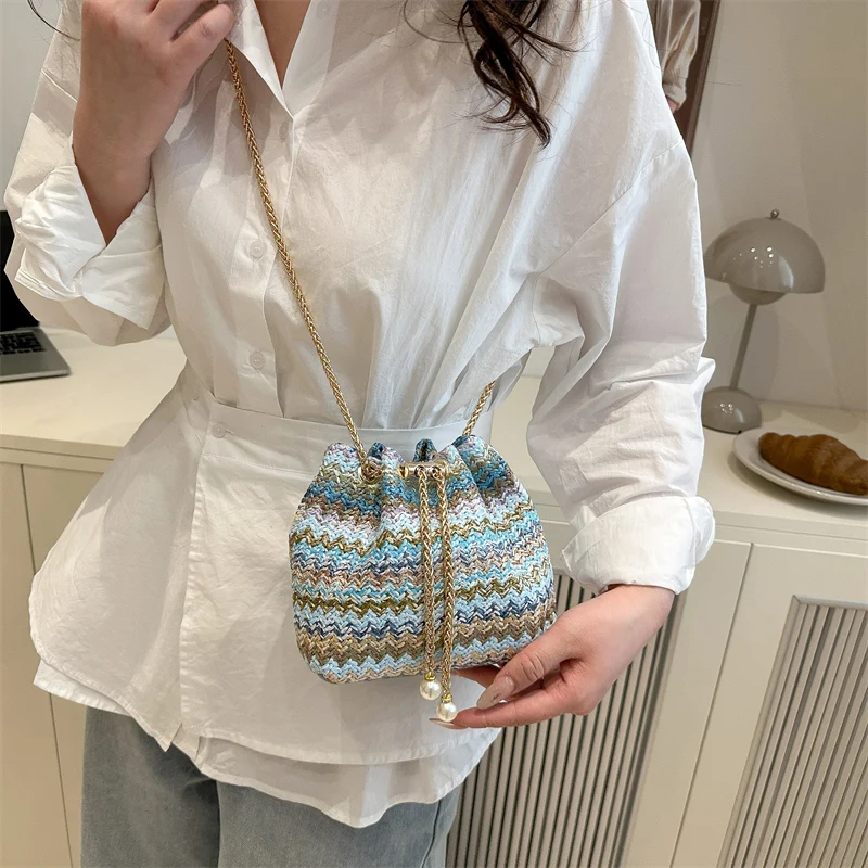 Bohemian Vacation Damen-Umhängetasche, gewebte Colorblock-Ketten-Streifen-Bucket-Bag, leichte Schultertasche mit verstellbarem Riemen – Detail 15