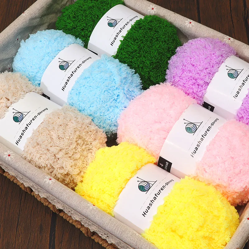 تسعة - جلد الطيور الملون - غزل صوف رقيق صديق للبيئة، مناسب لحياكة الأوشحة بإبر الحياكة. إنها مجموعة المواد f #5