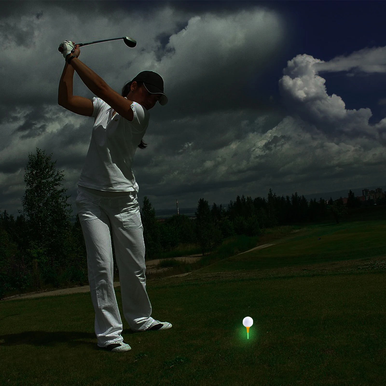 CRESTGOLF Glow in The Dark Golf Tees for Night Sports Fluorescent Rubber Golf Tee Accessories Mixed Colors 24Pcs/Box