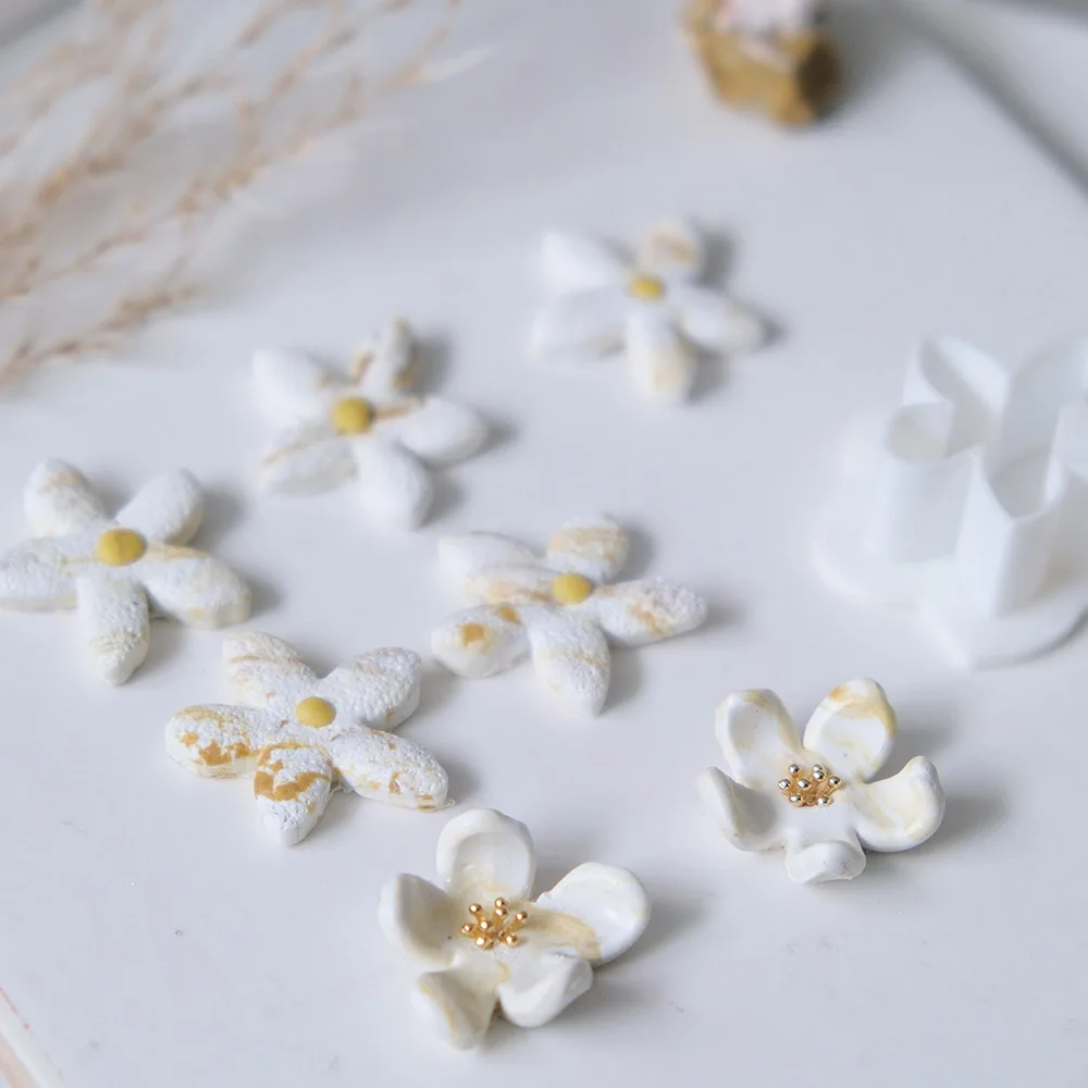 1PC Jewelry Making Five Petal Flower Polymer Clay Cutters Retro Flower Ear Stud Pendant Ring Soft Pottery Cutting DIY Make Tools view 3