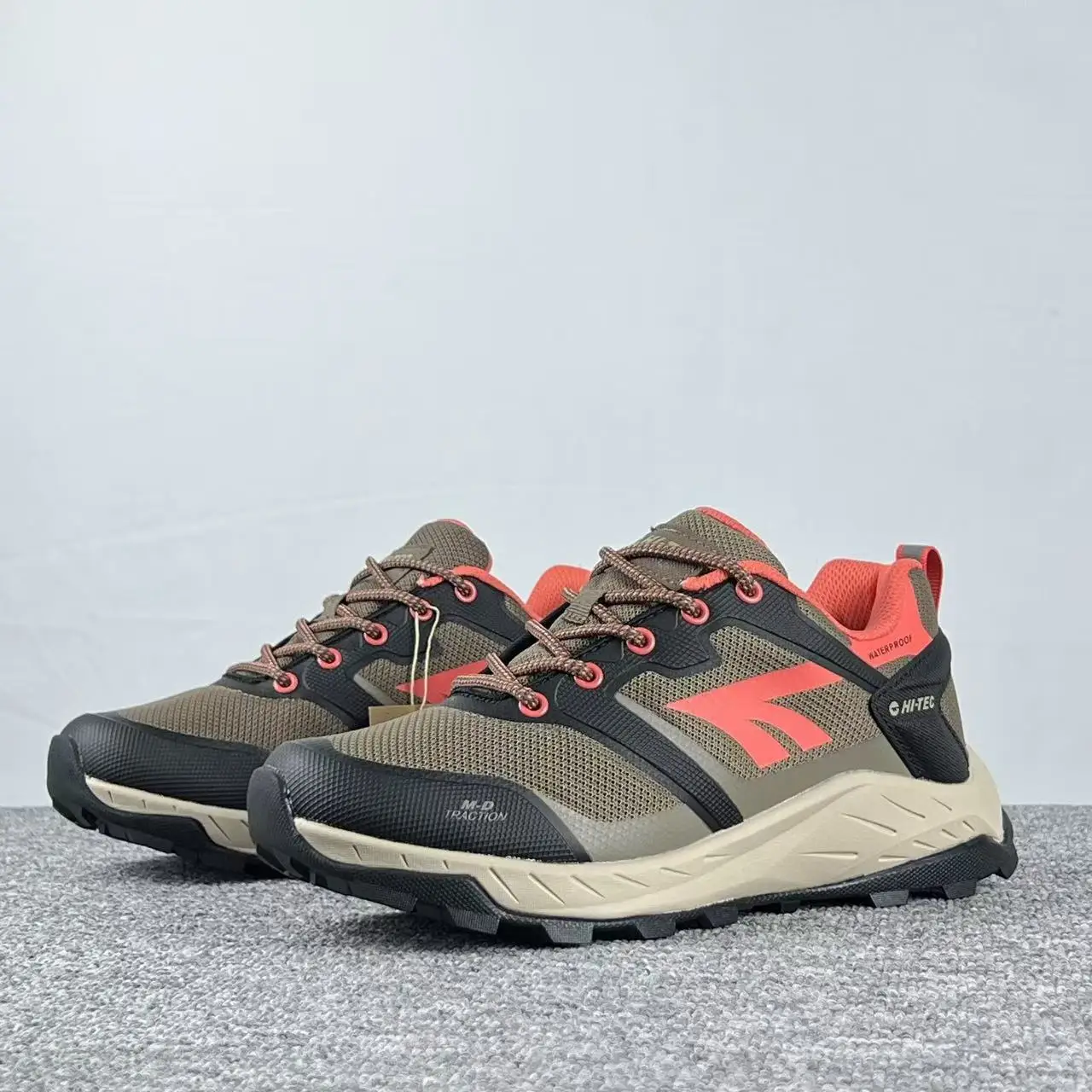 

Unisex Hiking Shoes Walking Boots Comfortable and Versatile Outdoor Footwear Mountaineering Shoes Casual Walking Shoes