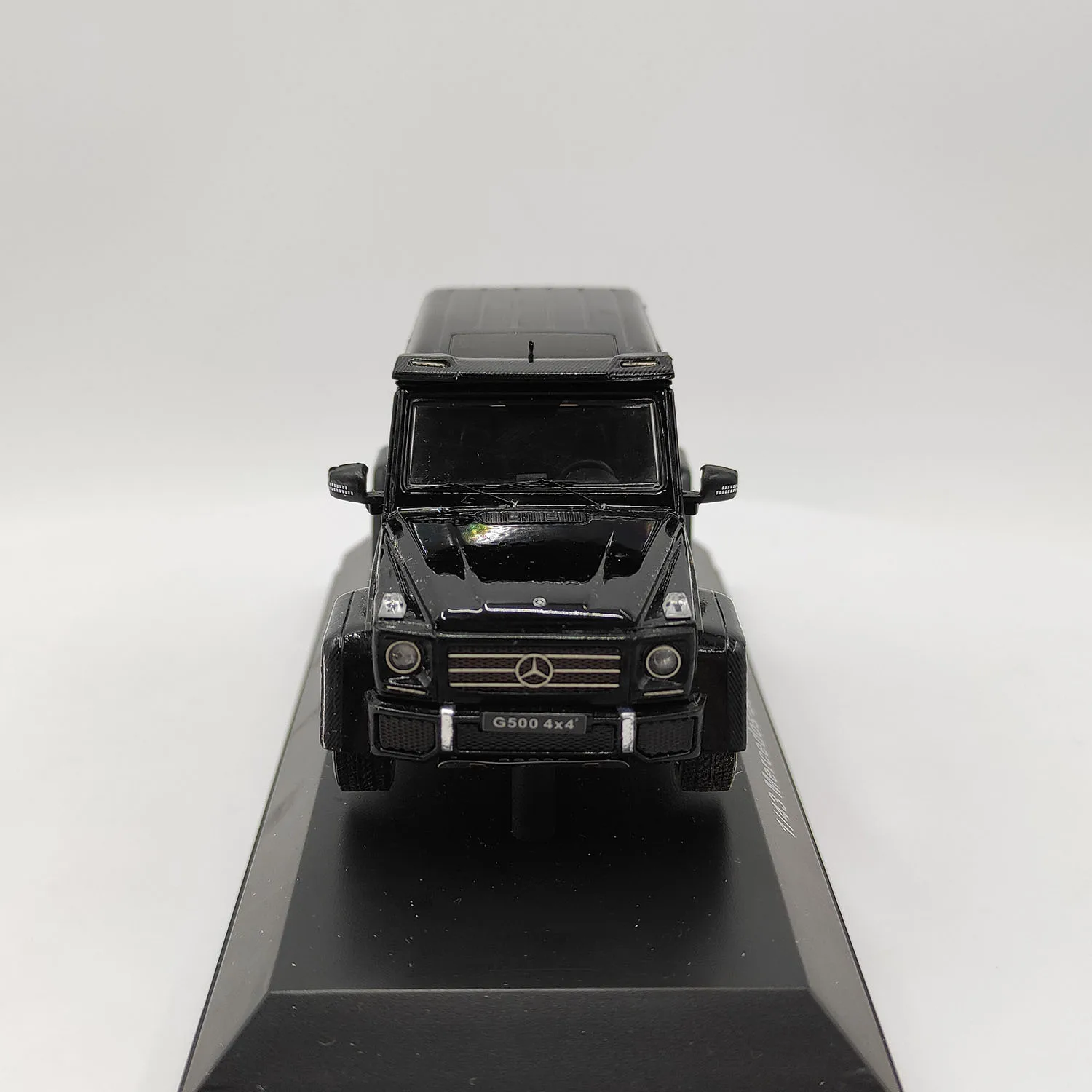 ข้อบกพร่องDiecast 1/43 Scale Benz G500 4*4 จําลองรถสะสมของเล่นของขวัญของที่ระลึก