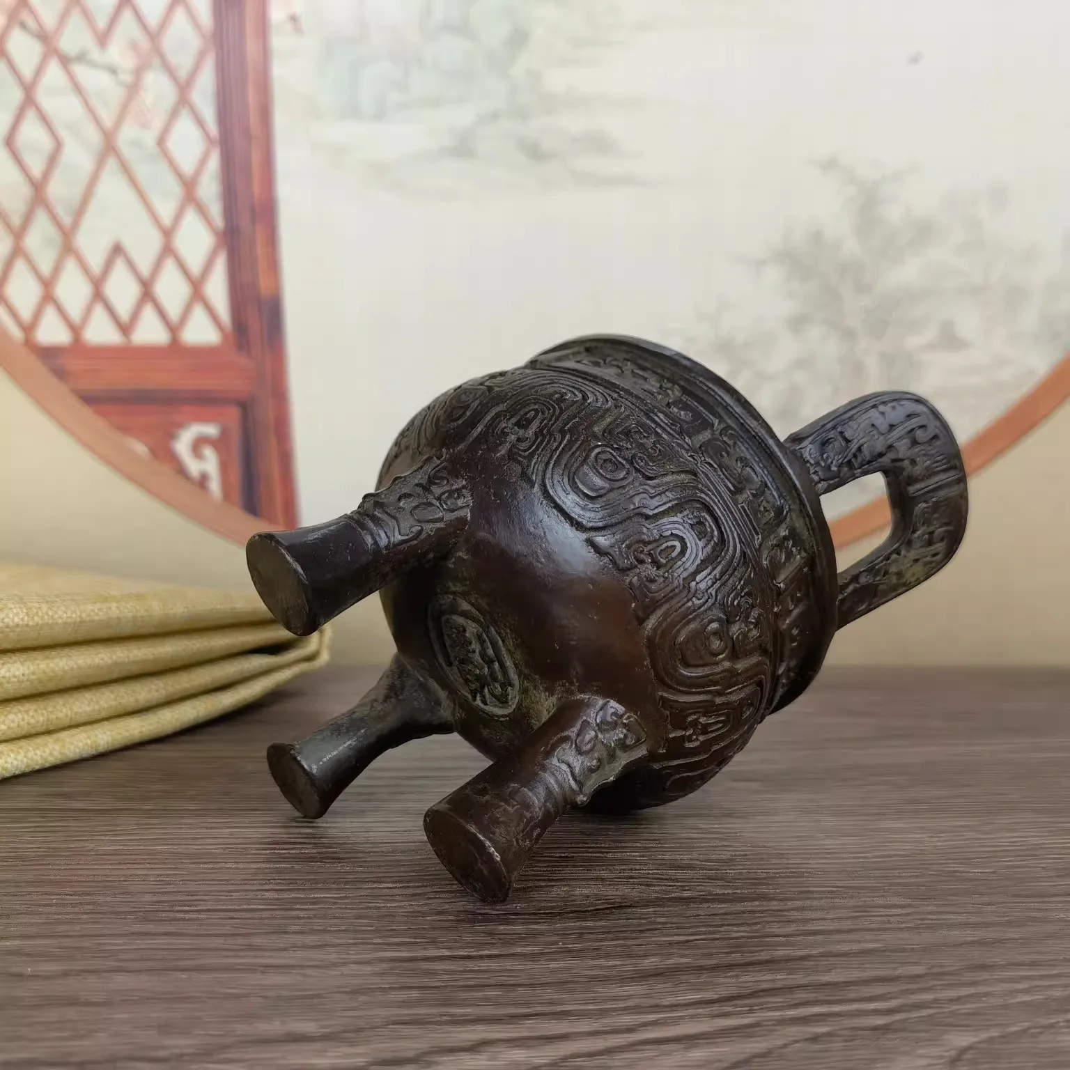 Chinese Style Double-eared Antique Reflux Tripod Copper Tripod Pattern Incense Burner Collection Decorative Ornament