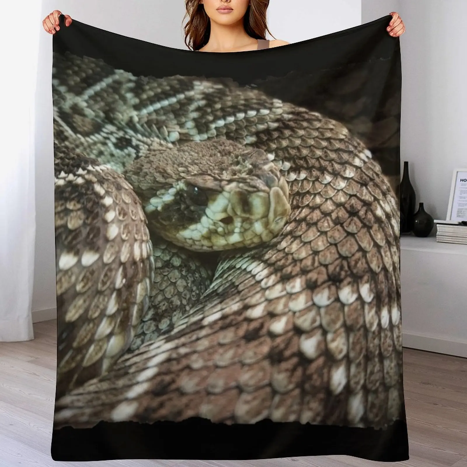 

Snake, Coiled Diamondback Rattlesnake Throw Blanket Retros Flannel Fabric Furry Winter beds Blankets