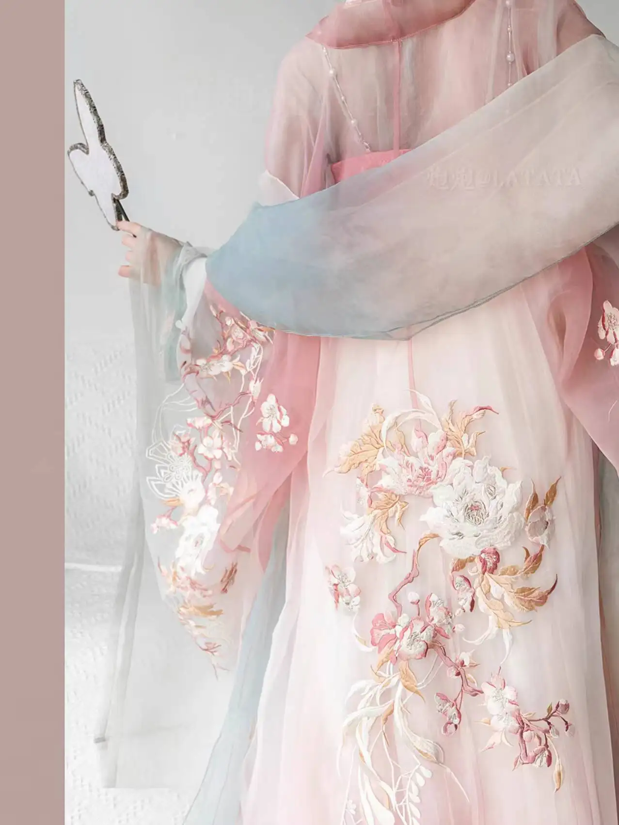 Women In Hanfu Tang Dynasty Heavy Embroidery Long Sleeve Shirt Chest-Length Skirt Printed Shawl Spring Cosplay Costume Halloween