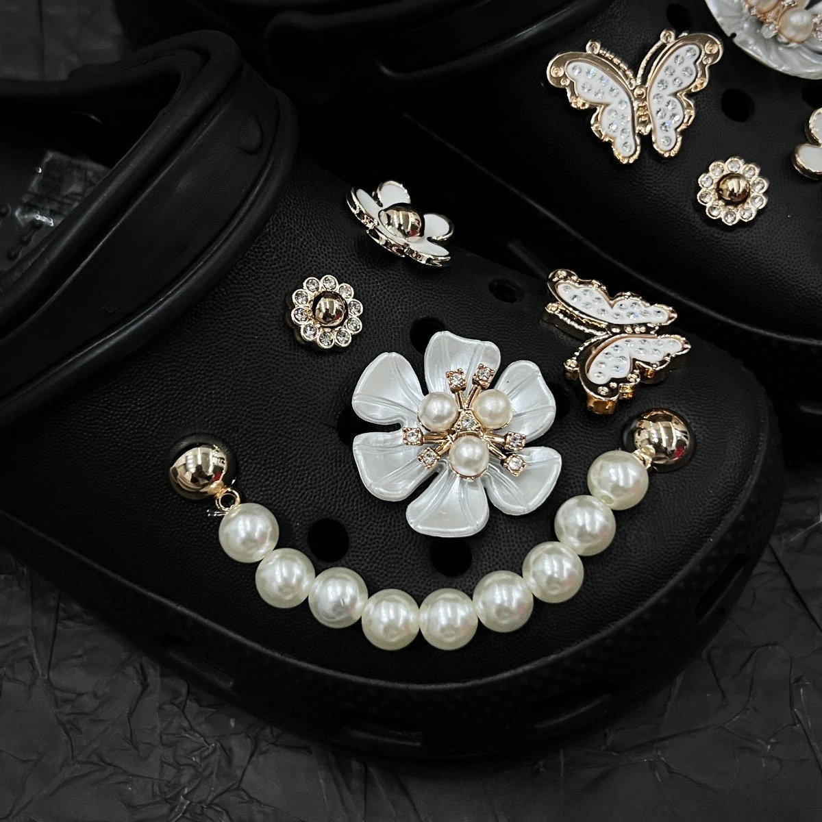 Creative Fashion DIY Series Holey Shoes Flower Accessories Girl  Detachable Butterfly Pearl Chian Shoe Chain Decorations Gifts