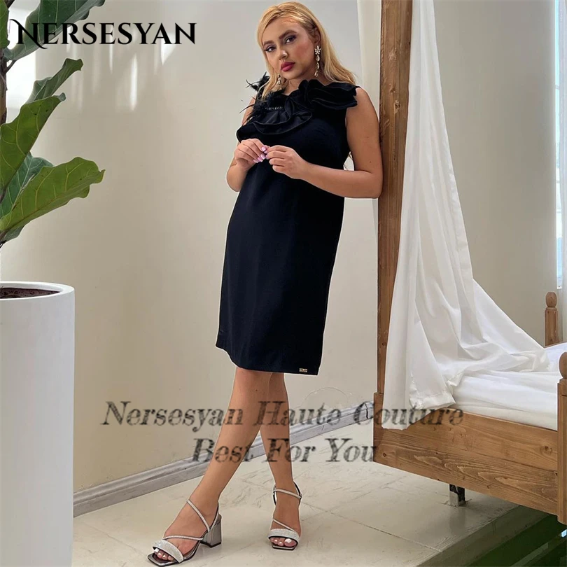 Nersesyan-A-Line فساتين سهرة بدون أكمام من الساتان ، ثنيات مكشكشة ، فساتين حفلات برقبة مستديرة ، فستان حديث للحفلات الراقصة ، طول الركبة ، ثنيات ، 2022