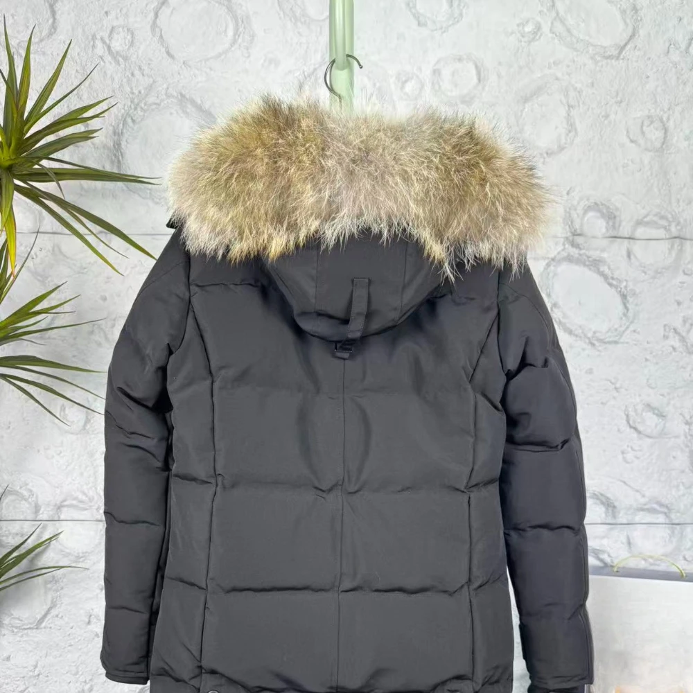 2025 العلامة التجارية الفاخرة شتاء دافئ عادية المرأة أسفل معاطف السترة القطن الصلبة كبيرة الحجم الإناث لينة سميكة البخاخ مصمم السترات