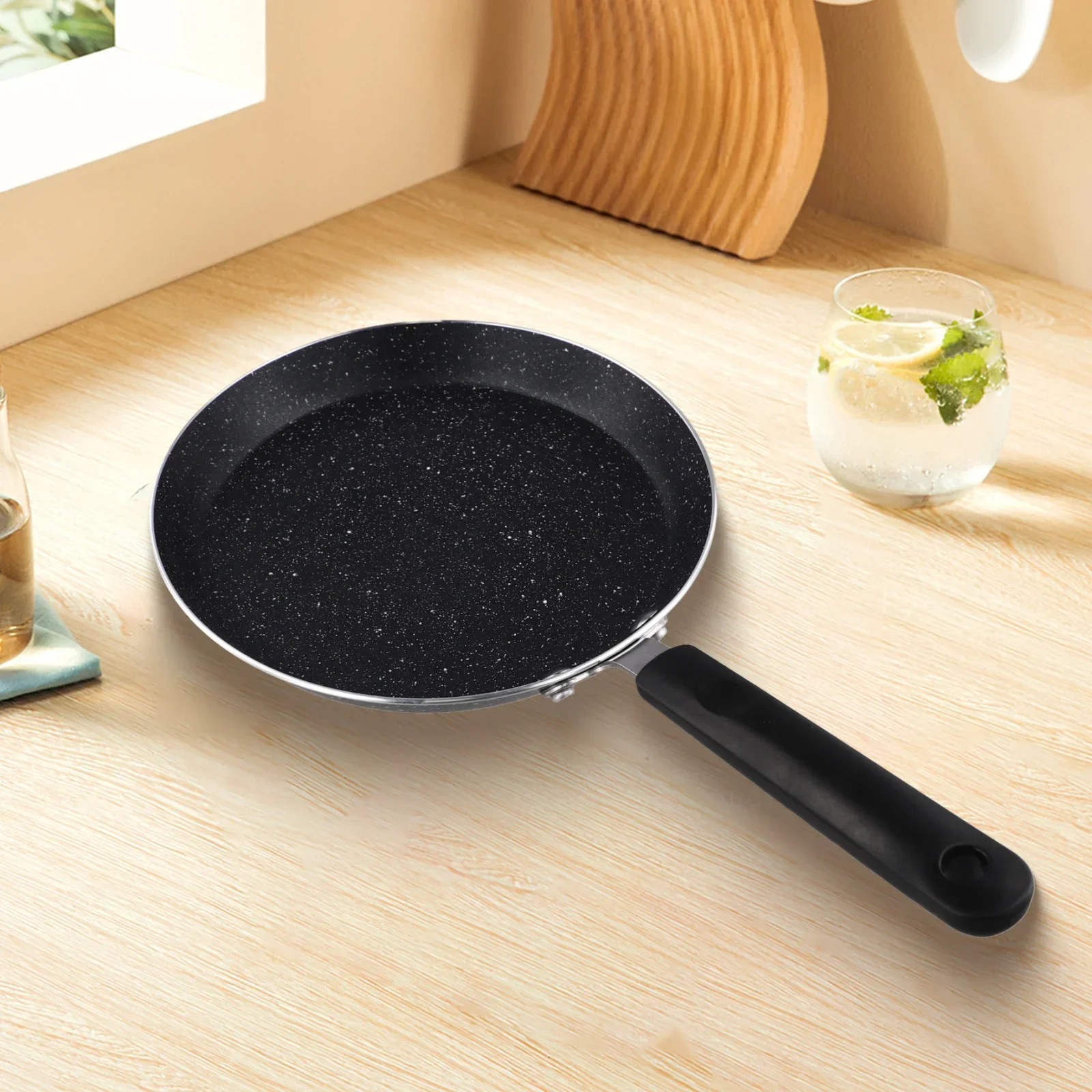 New 2021 Pancake Pan Nonstick Can Be Fried Eggs Sausage Steak No Oily Smoke Lovely Mini Breakfast Machine Saucepan Skillet