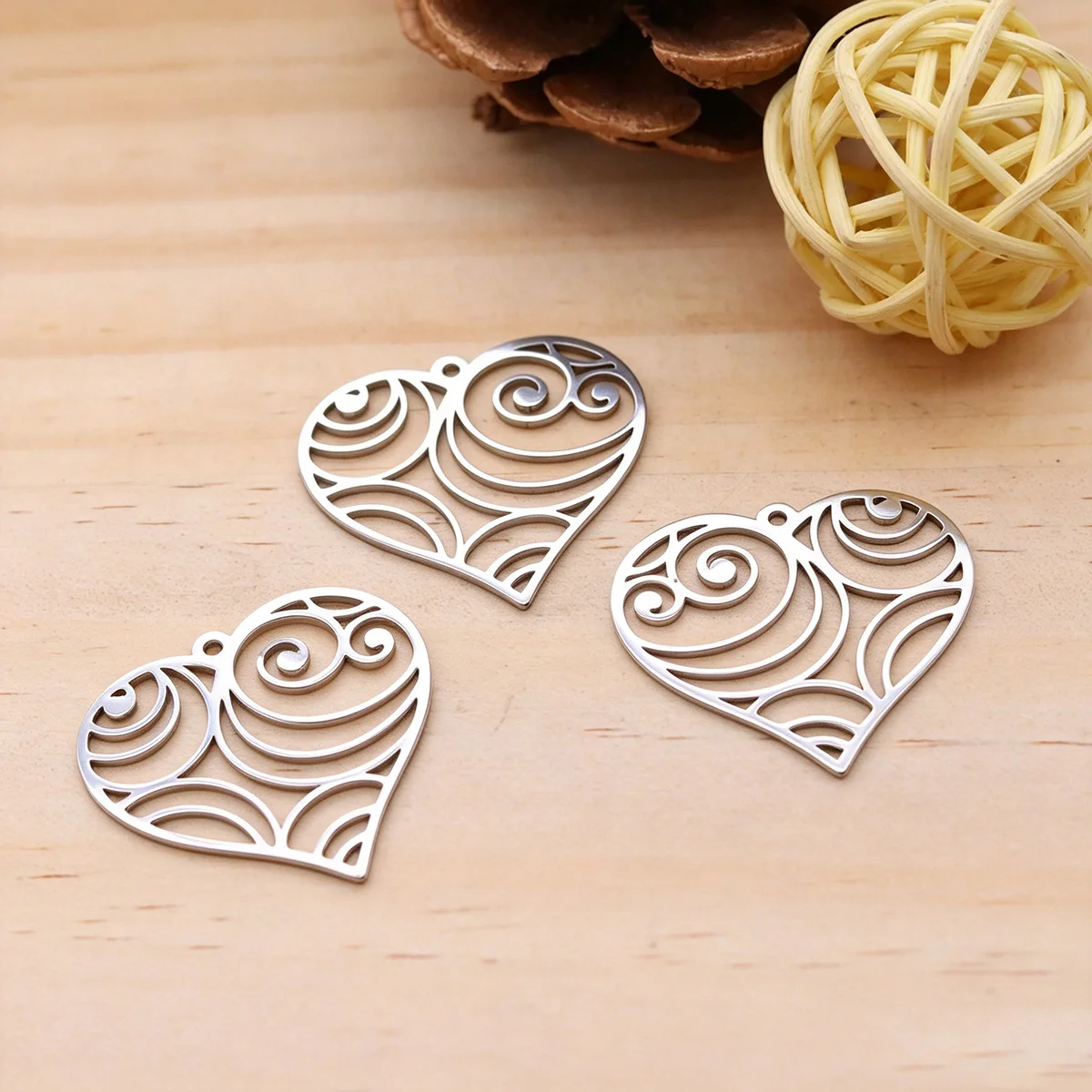 3pcs Swirl Heart Charms Stainless Steel Curve Love Heart Pendant for DIY Jewelry Making Necklace Earrings Craft Accessories