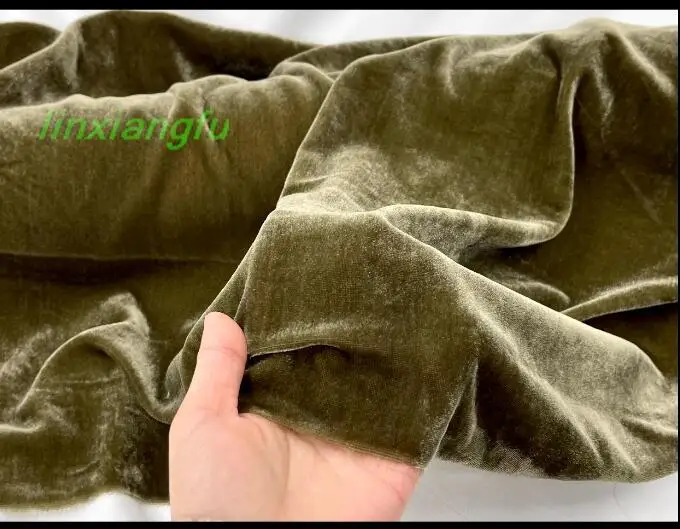 Thin and soft draped olive green fabric, silk+polyester cotton velvet velvet velvet fabric, cheongsam Hanfu fabric.