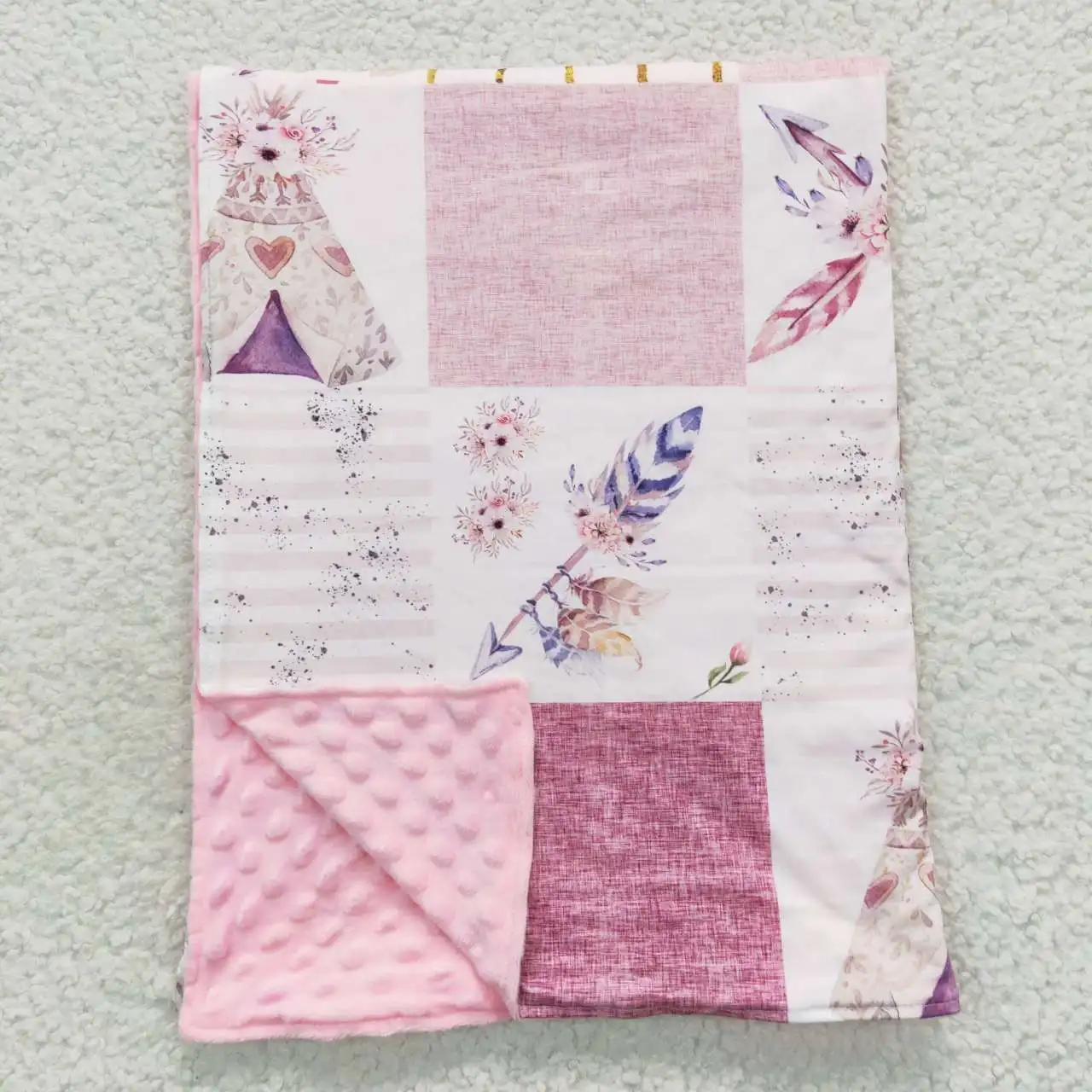 

2​023 Latest Update RTS NO MOQ Patchwork Pattern Newborn Flower Swaddler Wraps Baby Pink Minky Blankets