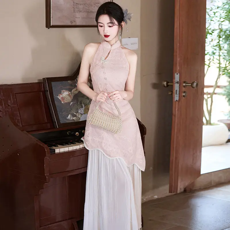 Spring Summer Pink New Chinese style Hanging Neck Suzhou Long Qipao Improved Young Style 2026 New Female Qipao Dress