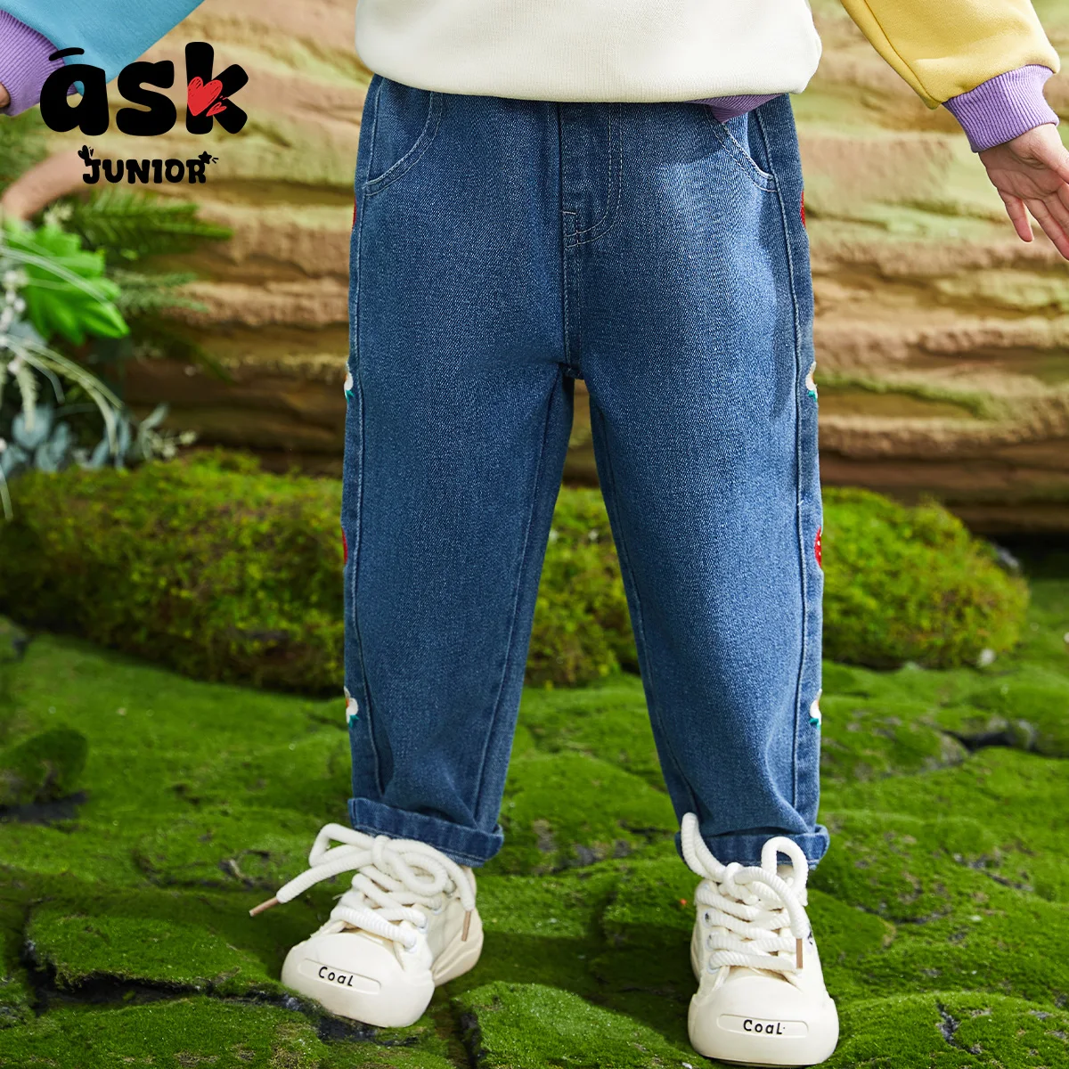 ملابس الربيع للفتيات سراويل جديدة للأطفال بحافة مطرزة على شكل زهرة الفراولة غير رسمية متعددة الاستخدامات من قماش الدنيم مقاومة للبعوض #6