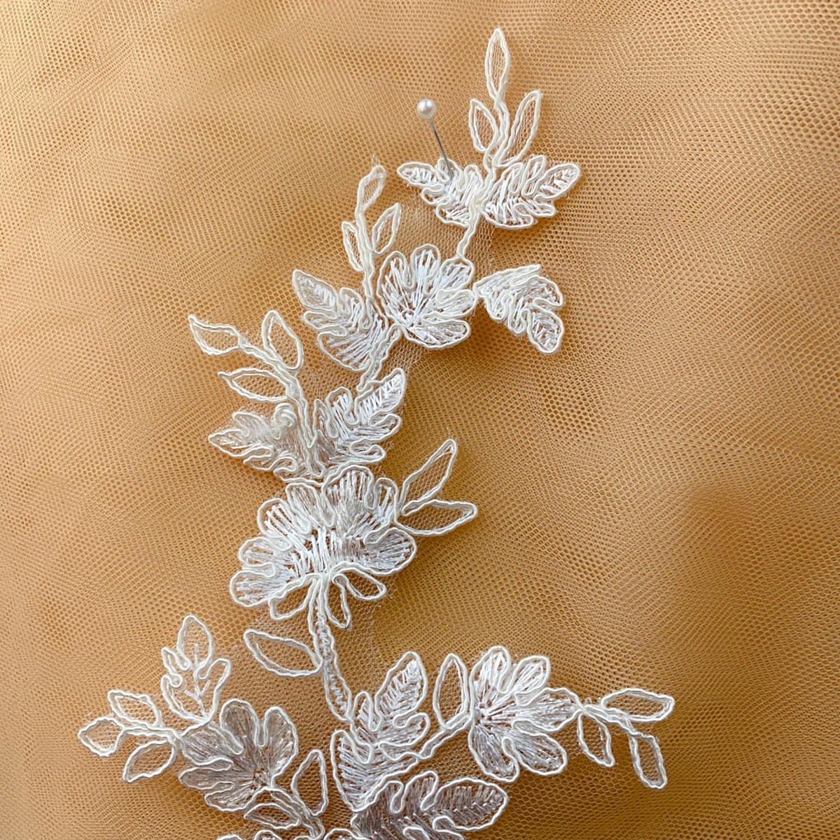 10 Mirror Pairs 10x21cm Ivory Embroidery Cording Lace Flower Applique Fabric Wedding Dress Accessories
