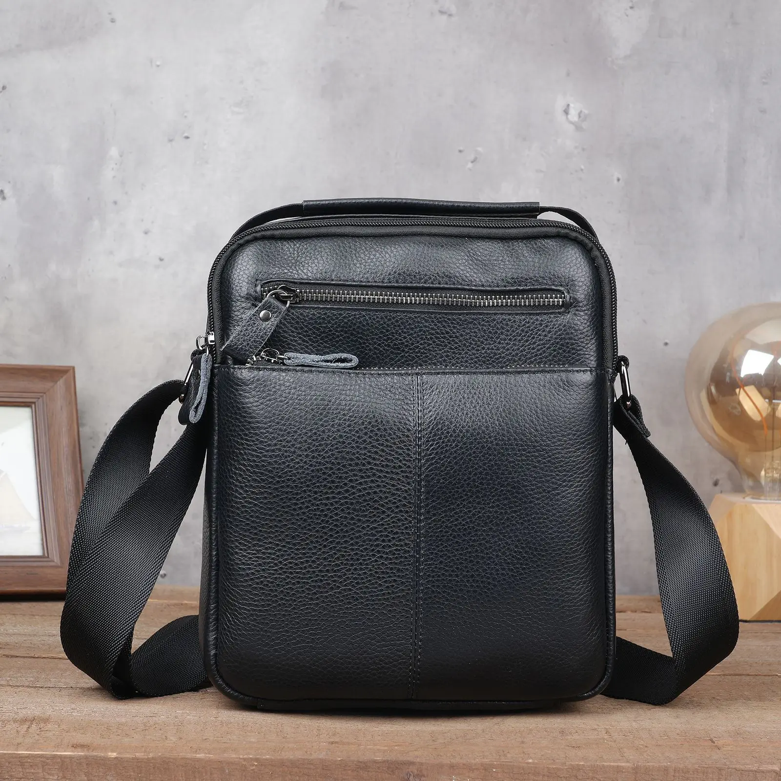 9005men's leather casual messenger  first layer cowhide shoulder  men's messenger bag