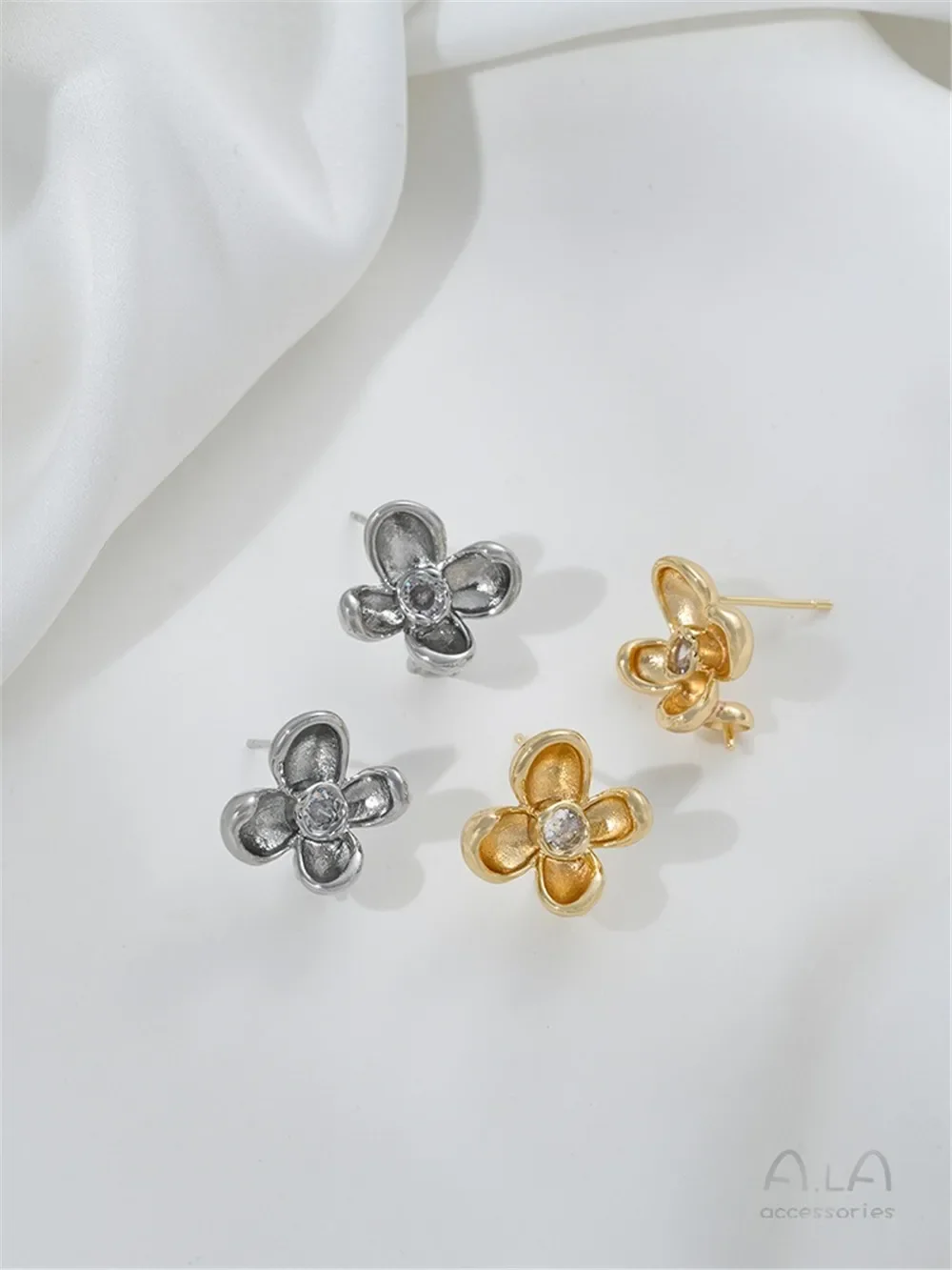 

14K Gold Inlaid Zirconium Four Petal Flower Half Hole Bead Earrings, DIY Adhesive Pearl Silver Needle Earring Material