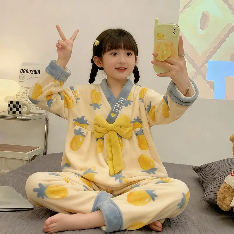 

2026 Новый детский зимний комплект из 2 предметов с длинными рукавами и v-образным вырезом, плотная одежда для сна, пижамный комплект для девочек, милый мультяшный топ и штаны I909