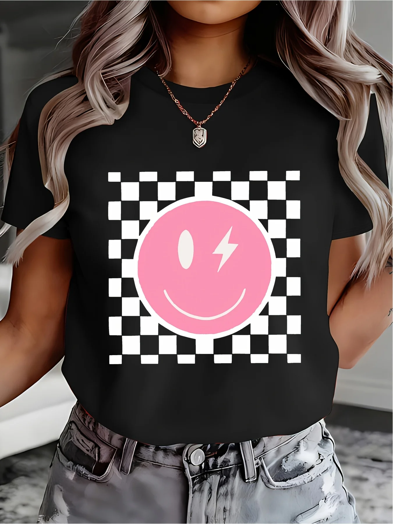 Designed for casual wear, this black T-shirt features the word 