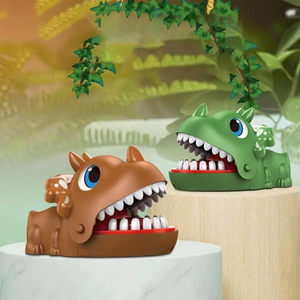 

Triceratops Shape Hand-biting Crocodile Scary Safe Odorless Dinosaur Bite Fingers Cute Extract Teeth Hand-biting Dinosaur