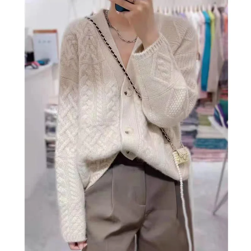 Heavy and thick twist flower V-neck cashmere knitted cardigan women autumn and winter lazy loose sweater every sweater overcoat