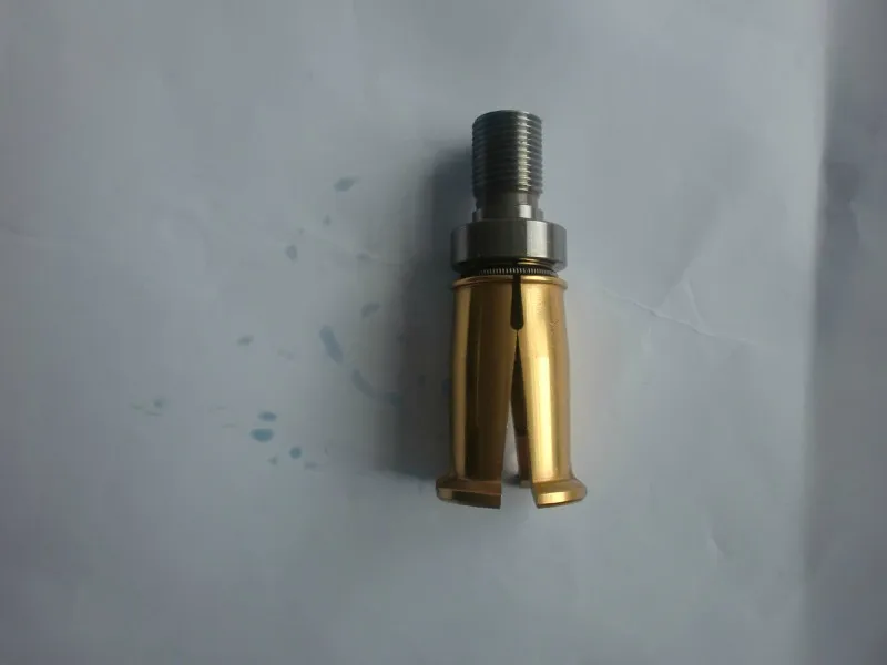 CNC machine tool, spindle claw BT40-45 ° broach, four petal claw external thread