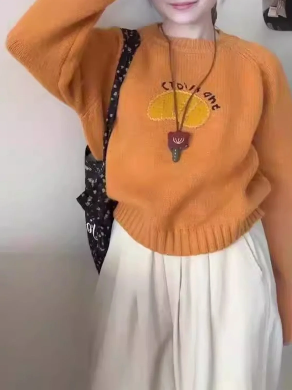 

Корейский круглый свитер с вышивкой букв Ne из мультфильма, женский осенне-зимний новый милый оранжевый топ для колледжа, вязаный свитер...