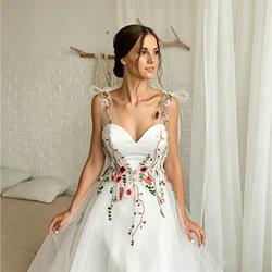 LSYX Abiti da sposa colorati ricamati personalizzati Abito da sposa senza schienale con scollo a cuore Abito da cerimonia nuziale bohémien con lacci