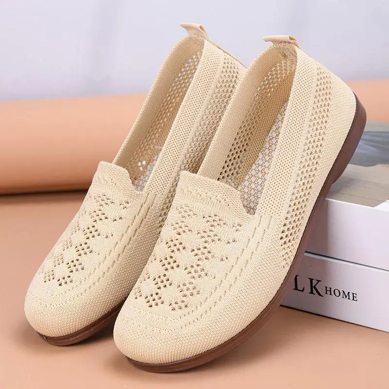 Women's Slip-On Soft Bottom Breathable Hollow out Shoes Flat Heel Casual Style Mesh Lined Beijing Old Mom Shoes Summer Collec...
