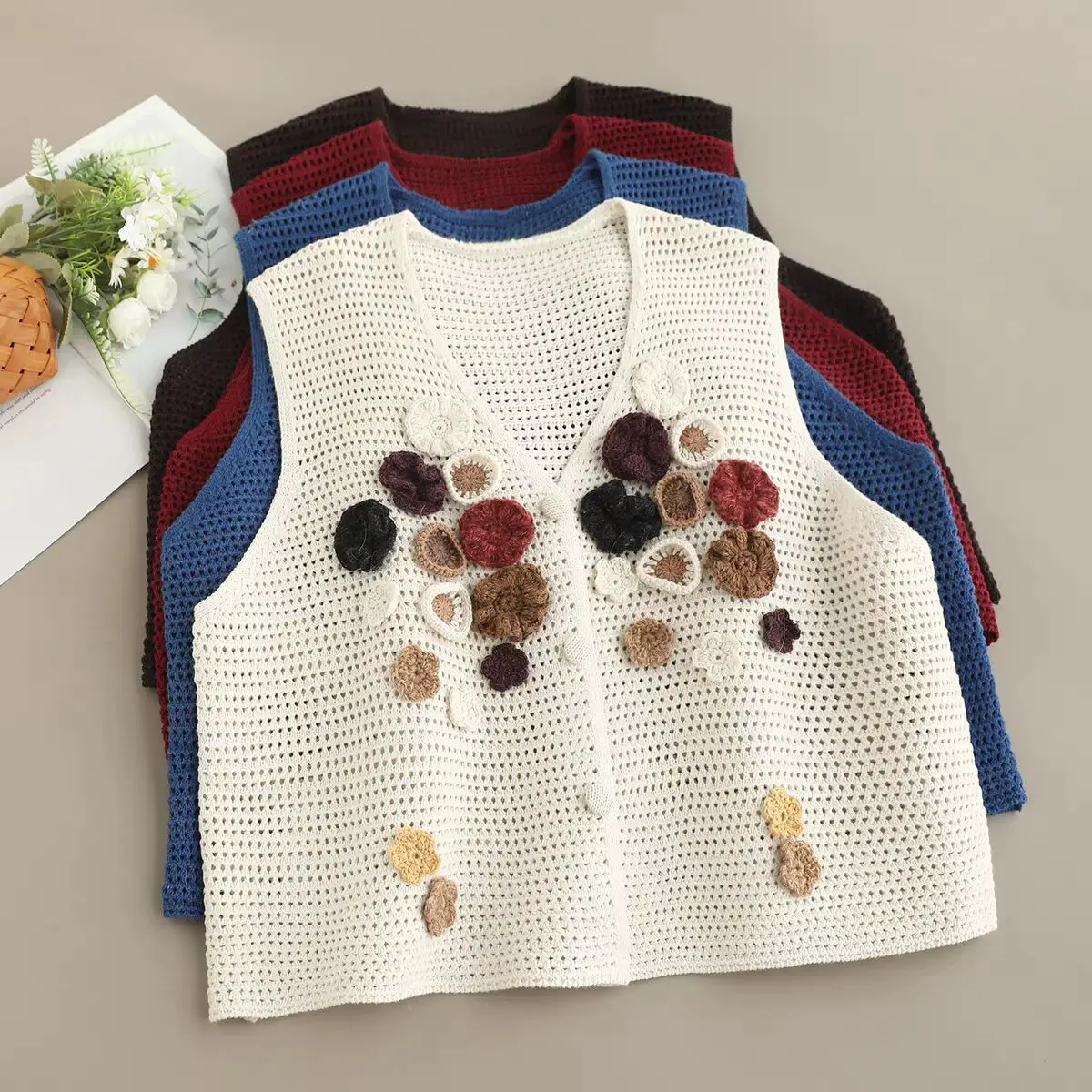 

Spring Autumn Loose Cotton Tead Vest Women's Faion Retro 3D Flower V-ne Sweater Vest Versatile Hollow out Design