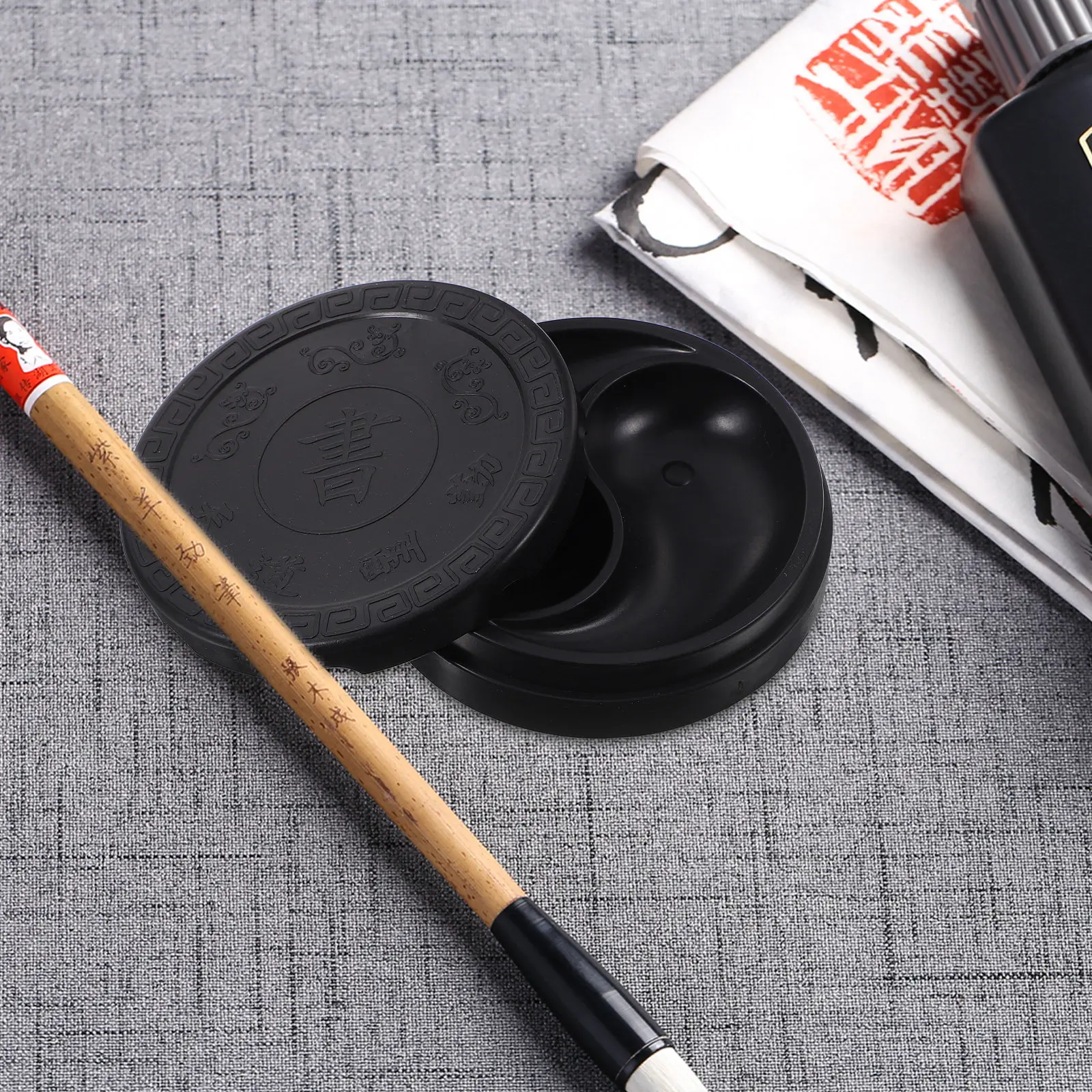 Plastic Calligraphy Shape Round with Lid Smooth Ink Grinding Accessories