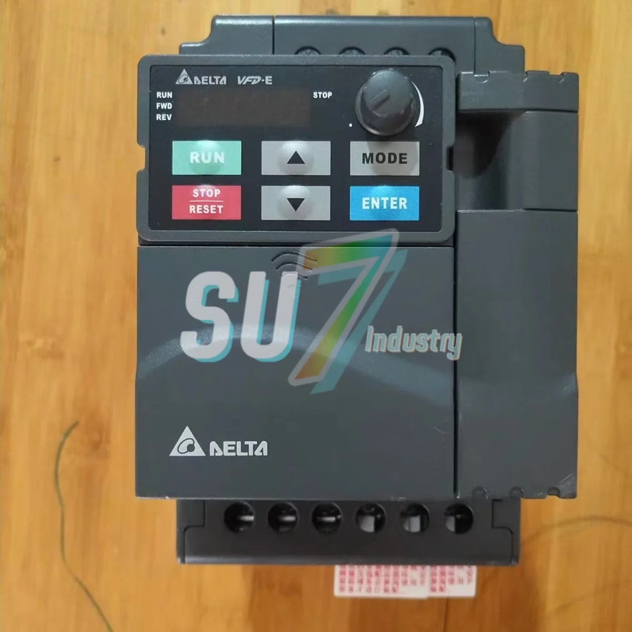 VFD022B43B VFD022E43A 주파수 변환기 새 제품 박스 있음