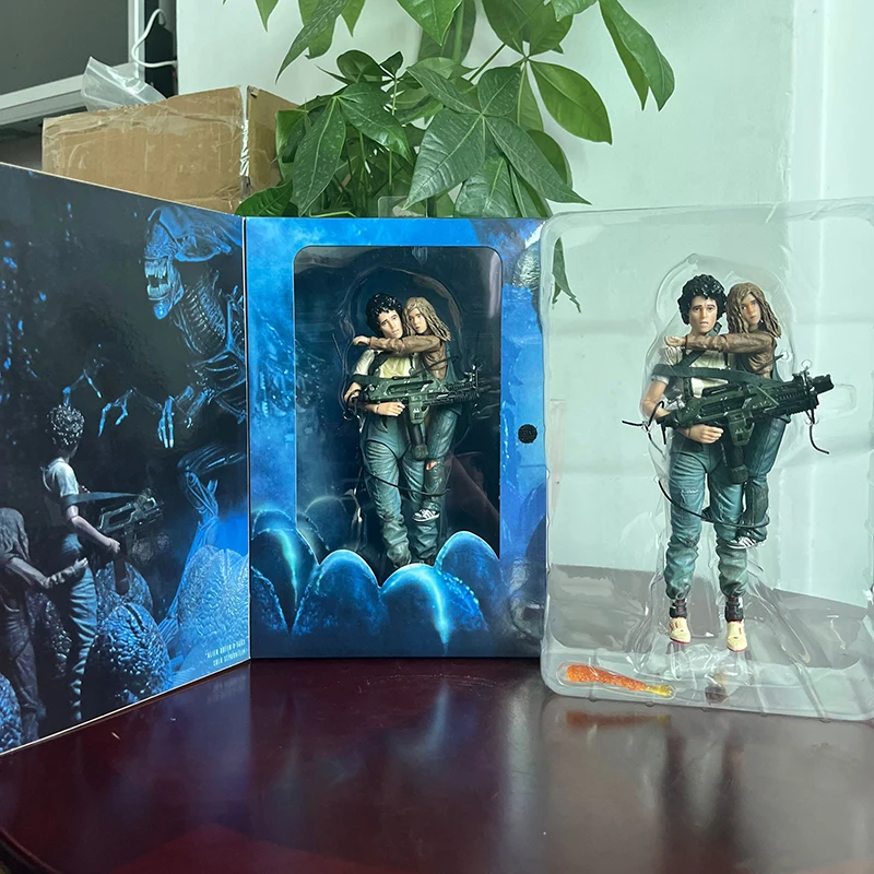 Neca Alien 2 Ripley Newt FIGURE LT ellen Giger xenomorph facehugger Ripley VS Newt โมเดลของเล่นสำหรับสะสม