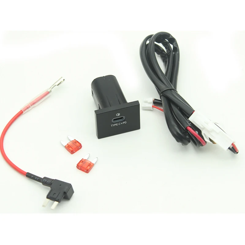 

Rapid Charger Interface Socket Type-C PD Fuse Box USB Charger Auto Accessories Adapter For Cell Phone Charger For Ford FOCUS