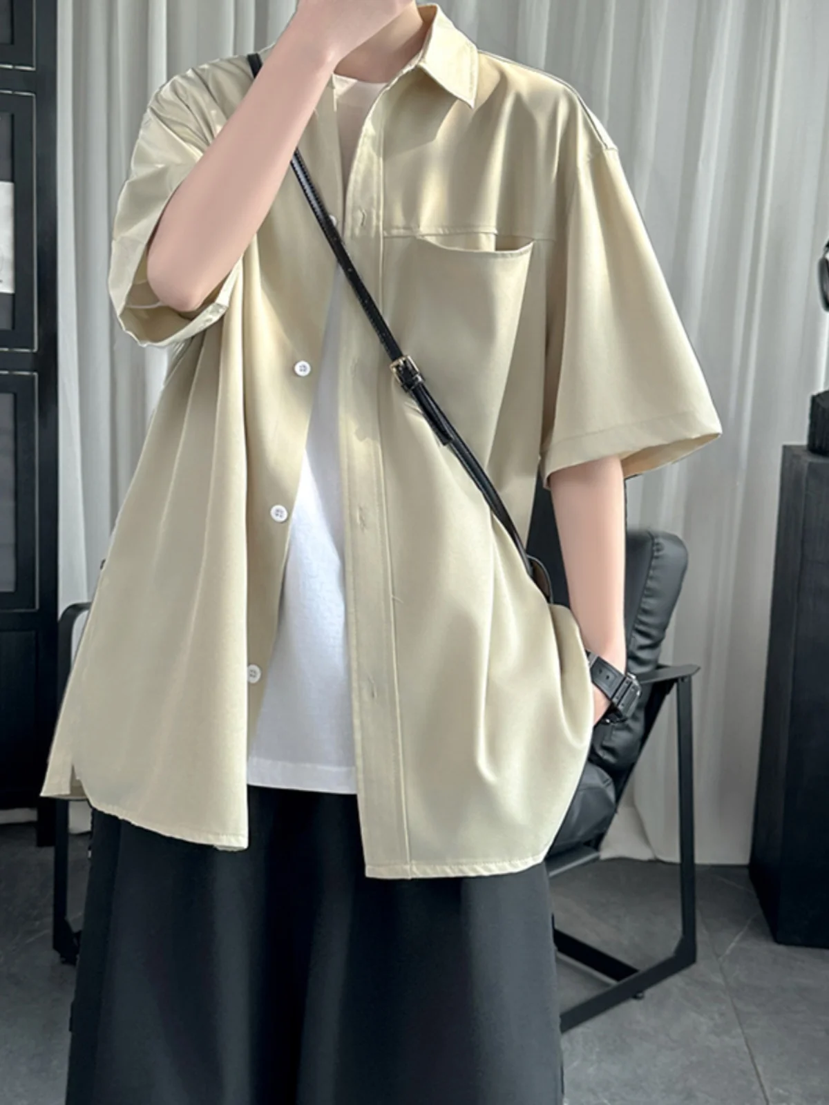 

Повседневная мужская рубашка с коротким рукавом, модная, свободного кроя, летняя, из тонкого материала, цвета хаки, с рукавом три четверти.